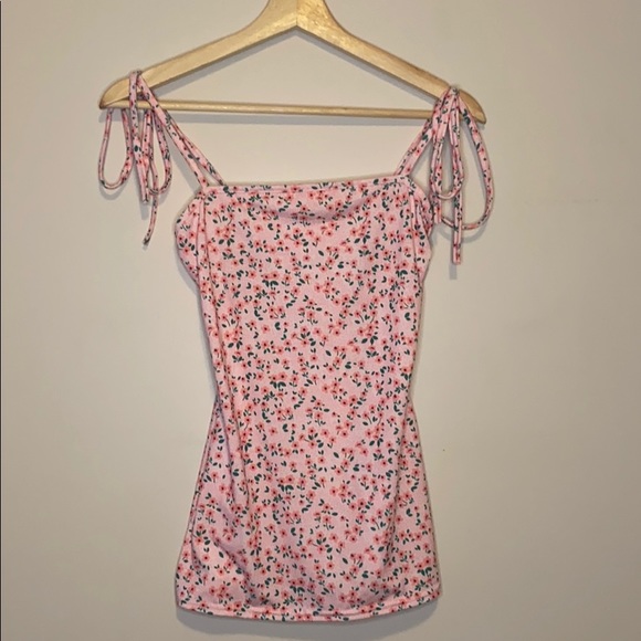 BOOHOO - tie up floral shirt - Picture 1 of 3